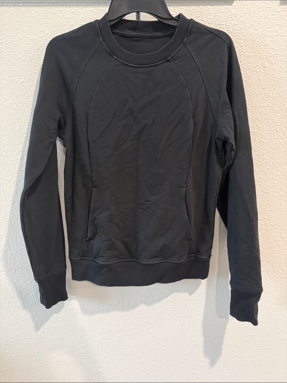 lululemon athletica Women's Black Crew Sweatshirt